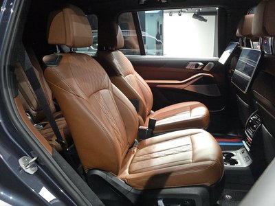 2020 BMW X7 thumbnail 17