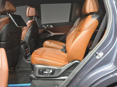 2020 BMW X7 thumbnail 18