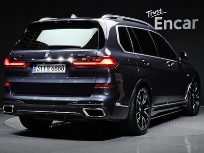 2020 BMW X7 — фото 3