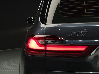 2020 BMW X7 — фото 10