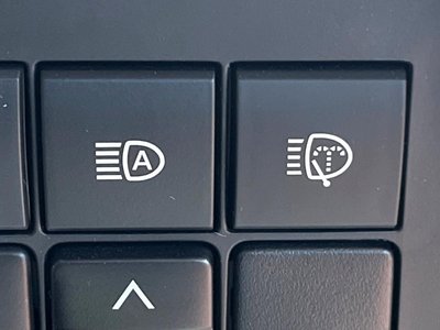 TOYOTA LAND CRUISER PRADO - 7