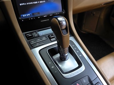 PORSCHE 911 - 9
