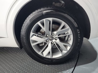 صورة 8 لـ 2023 GENESIS GV70