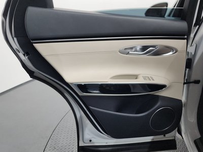 2023 Genesis GV70 — миниатюра 15