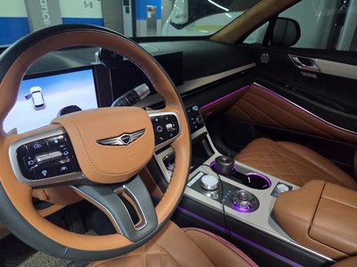 2024 Genesis GV80 photo 7