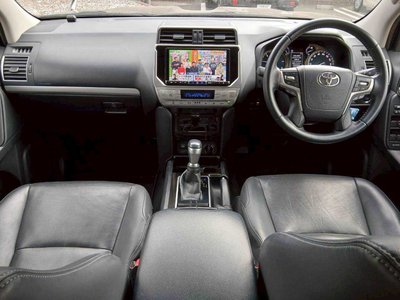 TOYOTA LAND CRUISER PRADO - 10