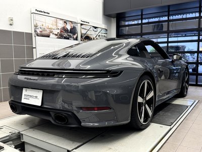 PORSCHE 911 - 6