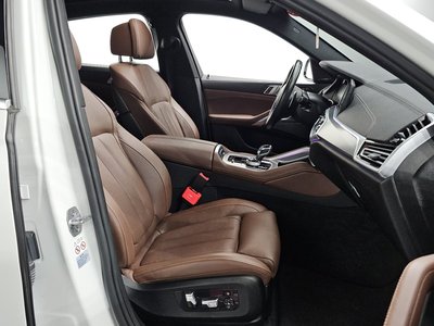 2020 BMW X6 — миниатюра 18