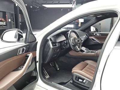 2020 BMW X6 — миниатюра 13