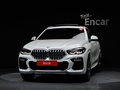 2020 BMW X6 — фото 2