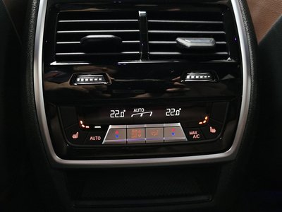 2020 BMW X6 — миниатюра 26