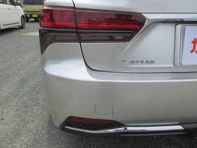 صورة مصغرة 17 لـ 2021 Lexus LS