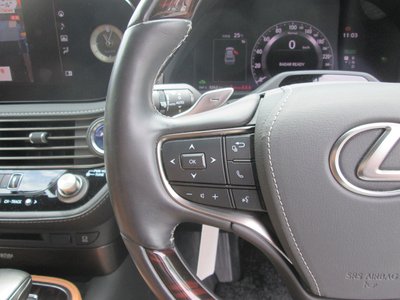 صورة مصغرة 27 لـ 2021 Lexus LS