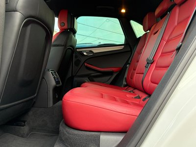 2017 Porsche MACAN 缩略图 50
