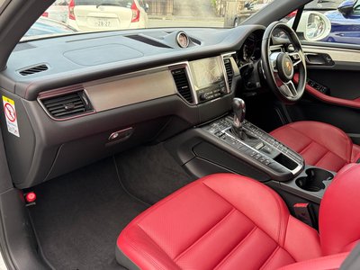 2017 Porsche MACAN 缩略图 39