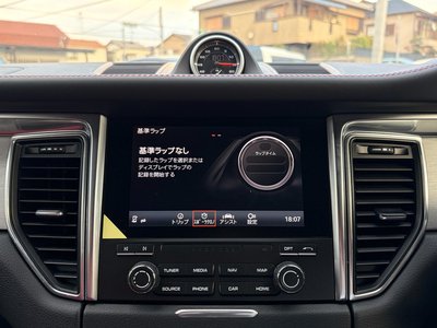2017 Porsche MACAN 照片 4