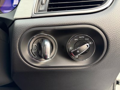 2017 Porsche MACAN 缩略图 37