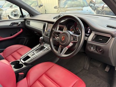 2017 Porsche MACAN 缩略图 38