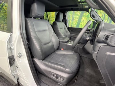 TOYOTA LAND CRUISER 250 - 8