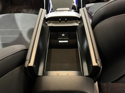 MERCEDES-BENZ C-CLASS - 10