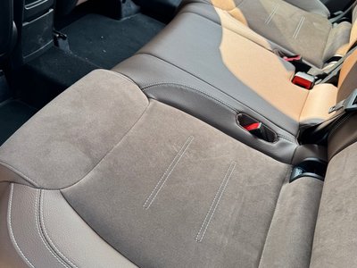 MERCEDES-BENZ GLB - 2