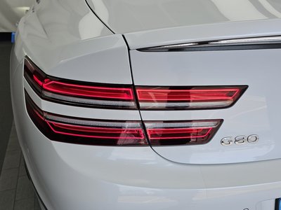 GENESIS G80 (RG3) - 10