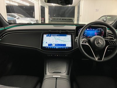 MERCEDES-BENZ E-CLASS - 10