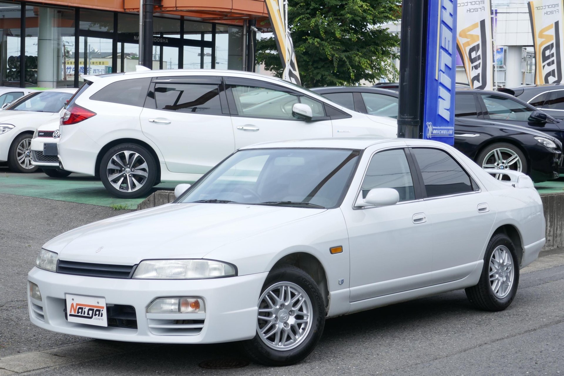 NISSAN SKYLINE - View 1