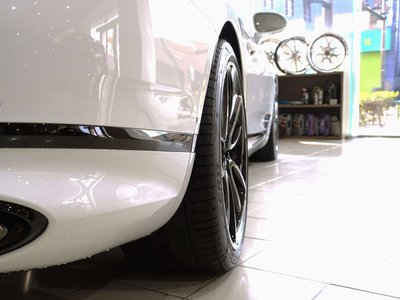 BENTLEY CONTINENTAL - 9