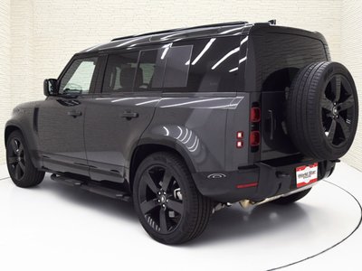 LAND ROVER DEFENDER - 2
