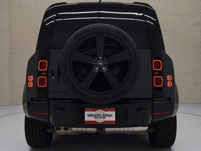 LAND ROVER DEFENDER - 8