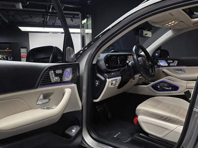 MERCEDES-BENZ GLS - 10