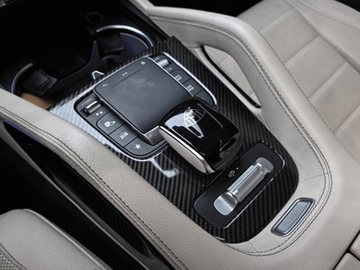 MERCEDES-BENZ GLS - 9