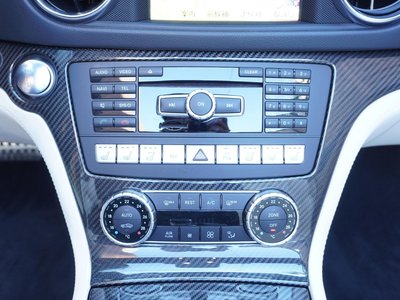 MERCEDES-BENZ SL-CLASS 2012 thumbnail 32