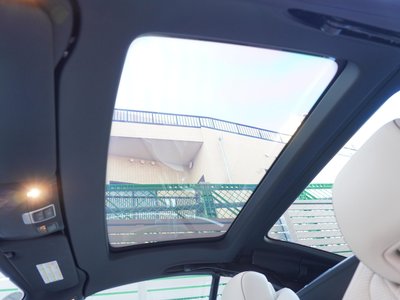 MERCEDES-BENZ SL-CLASS 2012 thumbnail 42