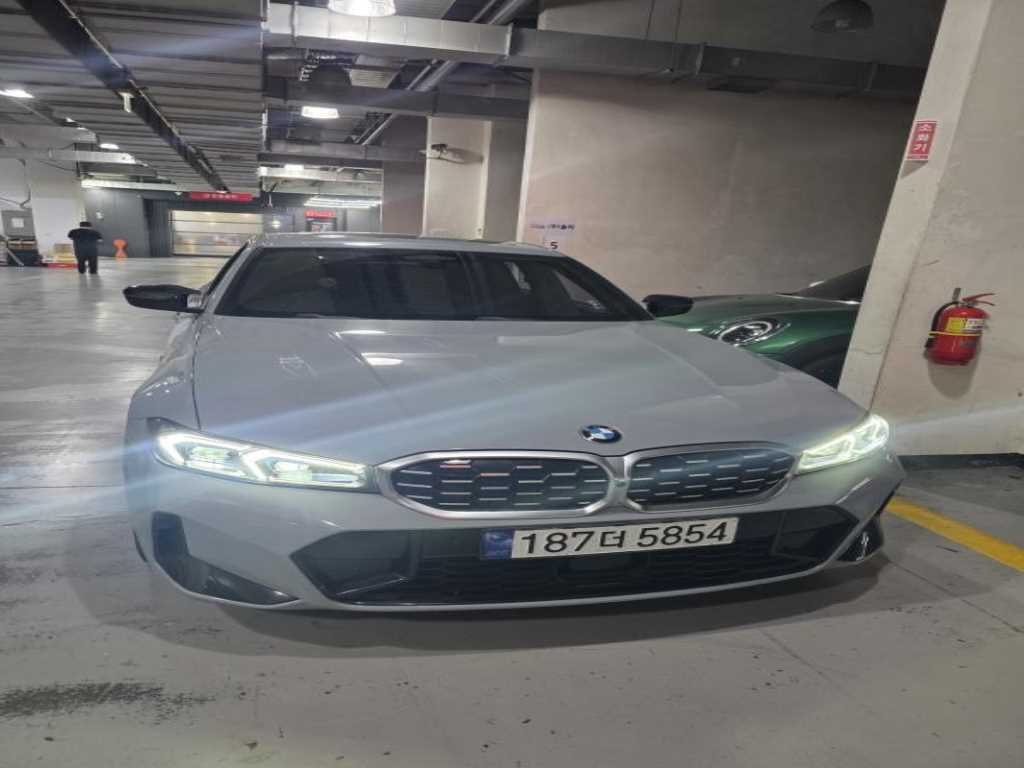 BMW 3 SERIES - View 1