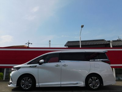 2025 Toyota ALPHARD — фото 5