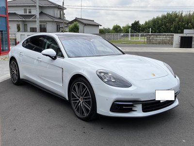 PORSCHE PANAMERA - 5