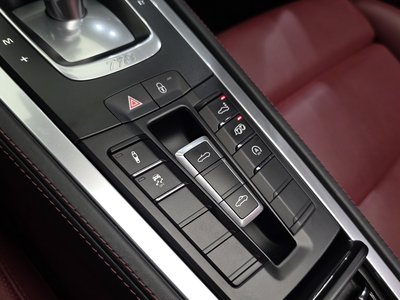 صورة مصغرة 18 لـ 2018 Porsche 718
