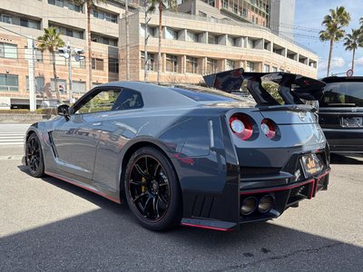 NISSAN GT-R - 6