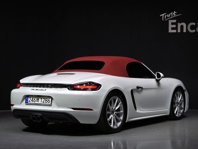 PORSCHE 718 - 5