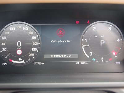 LAND ROVER DEFENDER - 8