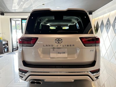TOYOTA LAND CRUISER 300 - 3