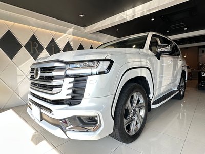 TOYOTA LAND CRUISER 300 - 5