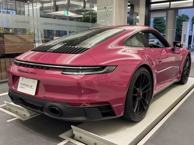 PORSCHE 911 - 4