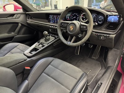 PORSCHE 911 - 9