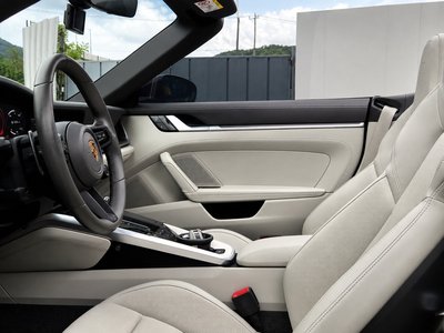 صورة مصغرة 14 لـ 2021 Porsche 911