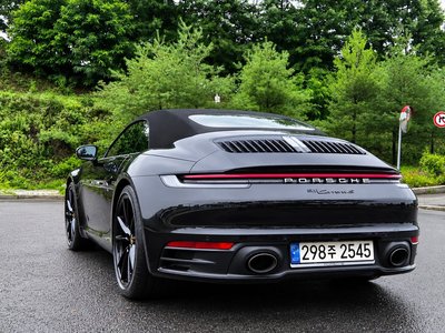 صورة 7 لـ 2021 Porsche 911