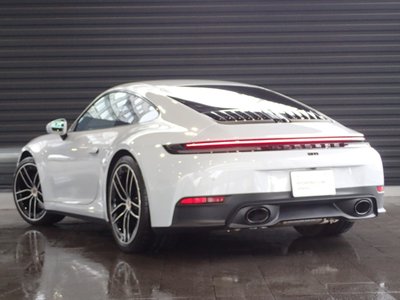 PORSCHE 911 - 4