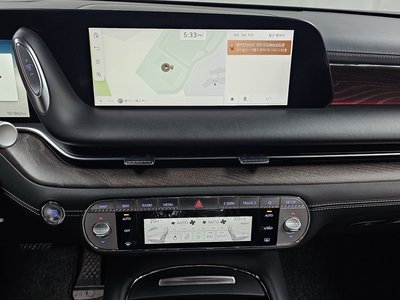 2023 Genesis G90 (RS4) — миниатюра 18